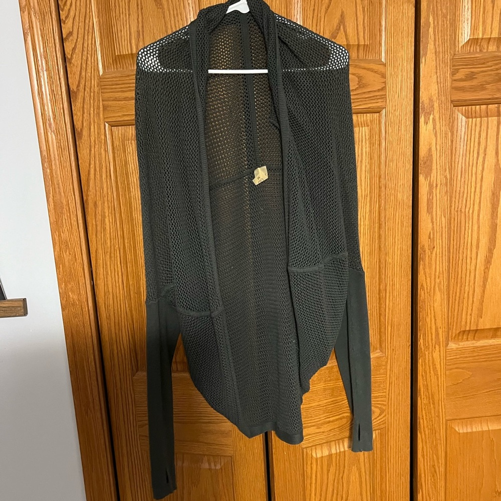 Calais medium green cartigan